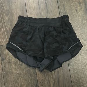 Camo black Lululemon 2.5 hotty hot